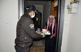 Tunceli’de 65 yaş üstü vatandaşların evlerine...