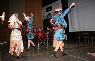 Türk Bayrakları ile andılar