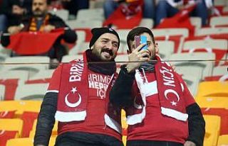 TURKSPORU’ndan 17 bin ‘birlik’ tişörtü