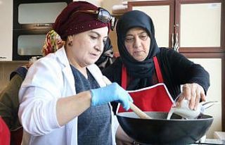 Türküsü vardı, baklava ve lokumunu da yaptılar