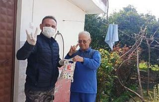 Ülkücü gençler yaşlıların hizmetinde