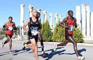 Uluslararası Mersin Maratonu korona virüs nedeniyle...