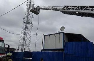 Ümraniye’de geri dönüşüm deposunda korkutan...
