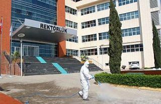 Üniversitede dezenfekte çalışmaları devam ediyor