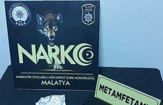 Uyuşturucu ve silahtan 3 tutuklama