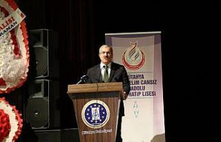 Vali Toraman: "Mehmet Akif Ersoy, zamanı aşan...