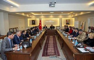 Van’da korona virüs tedbirleri değerlendirildi