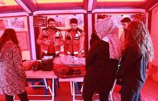 Vatandaşlar deprem eğitimi