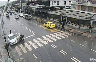 Yabancı uyruklu vatandaşları taşıyan otobüsün...