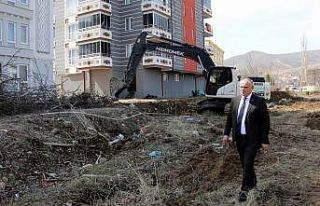 Yahyalı Belediyesi yol açma çalışmalarına hız...