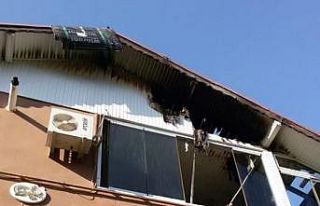 Yalıtım sırasında çatıda çıkan yangın korkuttu