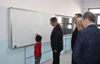 Yapımı tamamlanan Balaban İlkokulda ilk ders zili...