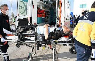 Yaralı alkollü sürücü oyun havasıyla hastaneye...
