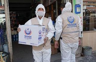 Yedi Başak’tan vatandaşlara gıda ve hijyen paketi