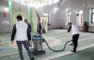 Yenişehir’de ibadethaneler dezenfekte edildi