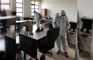 Yerköy Belediyesi kamu kurumlarını dezenfekte etti