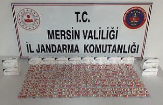 Yeşil reçeteli ilaçları satarken yakalandılar