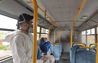 Yolcu minibüsleri dezenfekte ediliyor