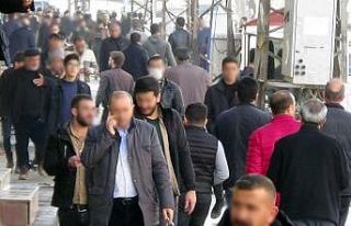 Yüksekova halkı ‘evde kalın’ çağrılarına...