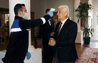 Yunan adalarına seferler durduruldu
