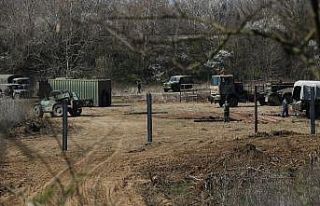 Yunanlılar, sınırın 100 metre gerisine yeni tel...