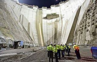 Yusufeli barajı yükselmeye devam ediyor