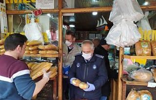 Zabıta ekipleri fırınları denetledi