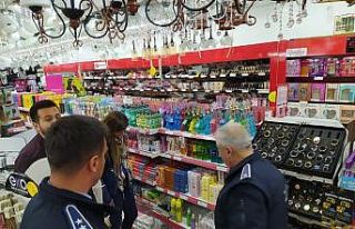 Zabıtadan dezenfektan, maske ve kolonya denetimi