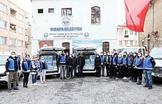 Zeytin Dalı Ekibi’nden gıda ve temizlik paketi