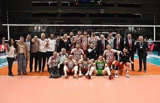 Ziraat Bankası, normal sezonu galibiyetle tamamladı