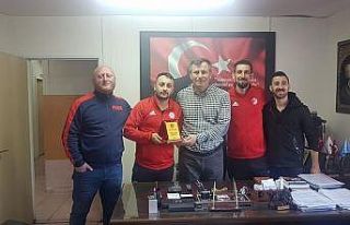 Zonguldak Kömürspor taraftarlarından spor adamına...