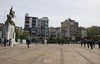 23 Nisan Edremit’te sade bir tören ile kutlandı