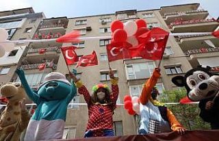 23 Nisan için süslenen tırlar 61 mahallede çocuklara...