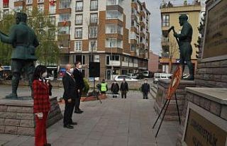 23 Nisan Ulusal Egemenlik ve Çocuk Bayramı sade...