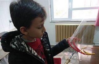 3 boyutlu yazıcıdan maske üretip sağlıkçılara...