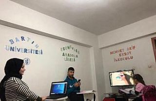 3 kardeşin uzaktan eğitimdeki özverisi büyük...