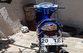5 motosikleti çalan hırsızlar polis tarafından...