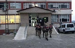 6 yıldır aranan terörist, kahvede kardeşine ait...