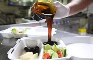 80 yaşındaki Menşure teyze önerdi, dut pekmezi...