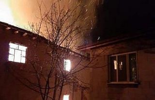 85 yaşındaki adam evsiz kaldı