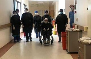 87 yaşında koronayı yendiler umut oldular