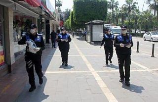 Adana polisi, virüs tedbirlerinde rehavete karşı...