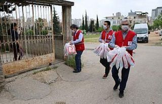 Adana’da iftar öncesi 4 bin ‘Ramazan Pidesi’...