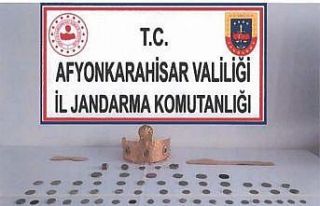 Afyonkarahisar’da 97 parça tarihi eser ele geçirildi
