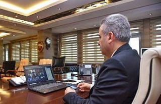 Ağrı Valisi Elban, e-konferans yoluyla bin 300 öğretmene...
