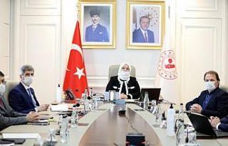 Aile Çalışma ve Sosyal Hizmetler Bakanı Selçuk...