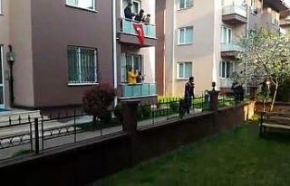 Aile içi şiddet ihbarına giden polise sürpriz