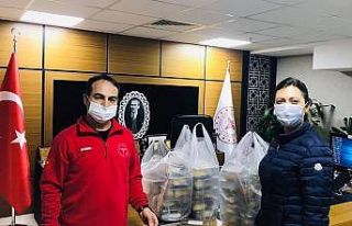AK Parti Aydın Kadın Kolları’ndan sağlık çalışanlarına...