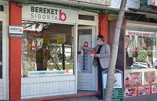 AK Parti Şaphane ilçe Başkanı Hasan Basri Mete,...