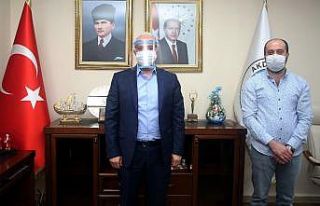 Akdeniz Belediyesinden “3 boyutlu yüz siperliği”...